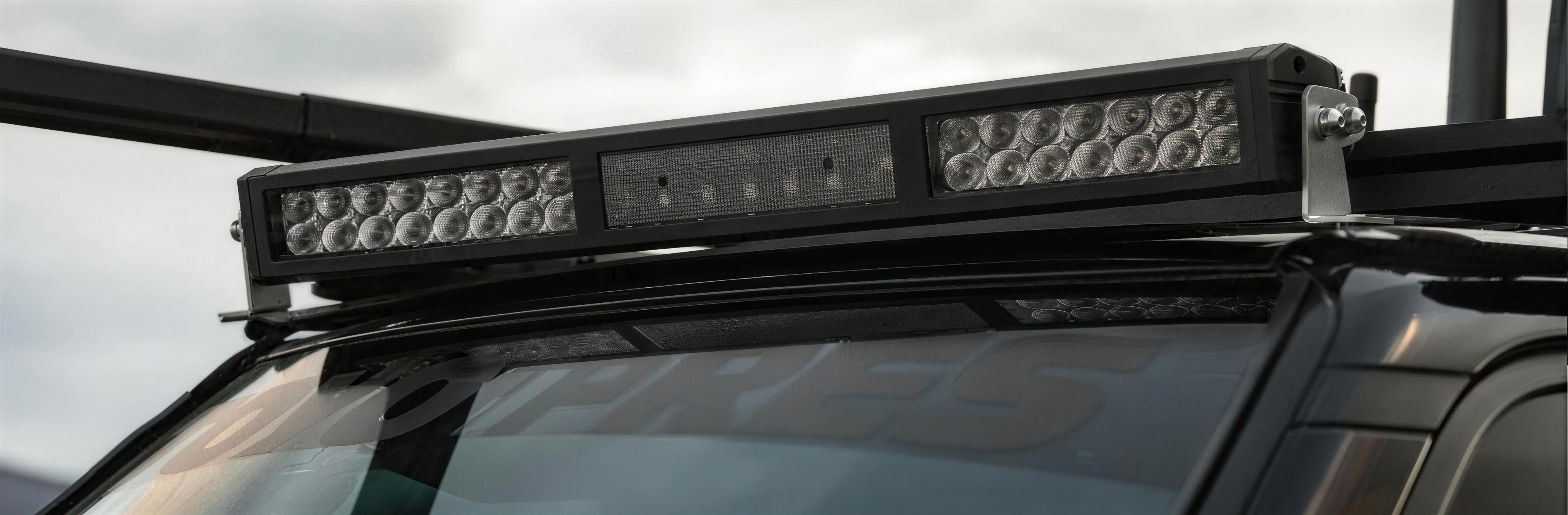DL201 LED work light mounted on a vehicle roof
